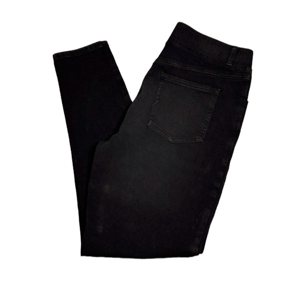 Betabrand Denim - BETABRAND Black denim jeans Pull on Skinny leg 4 pocket Stretchy Size Large